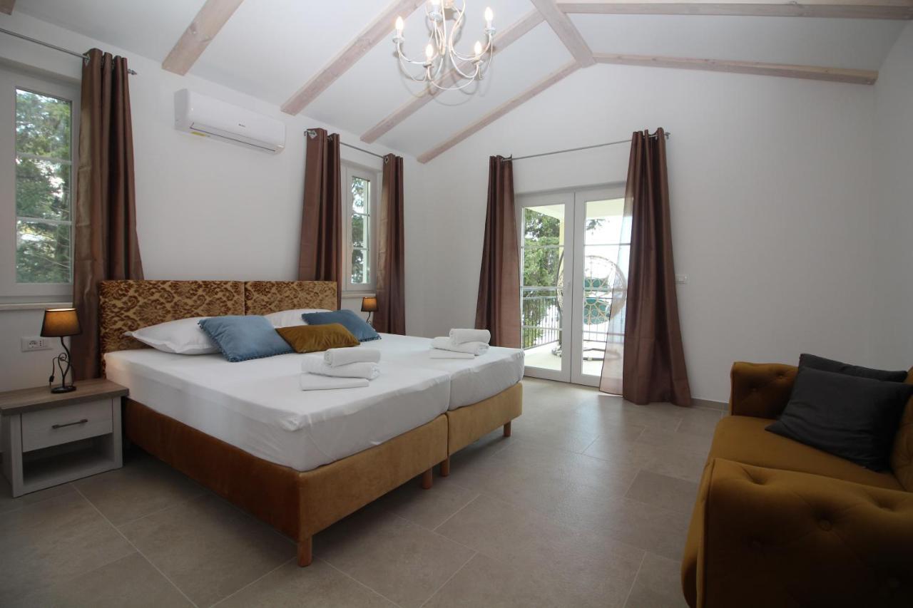 Villa Beachfront Sea Palace Kaštela 외부 사진