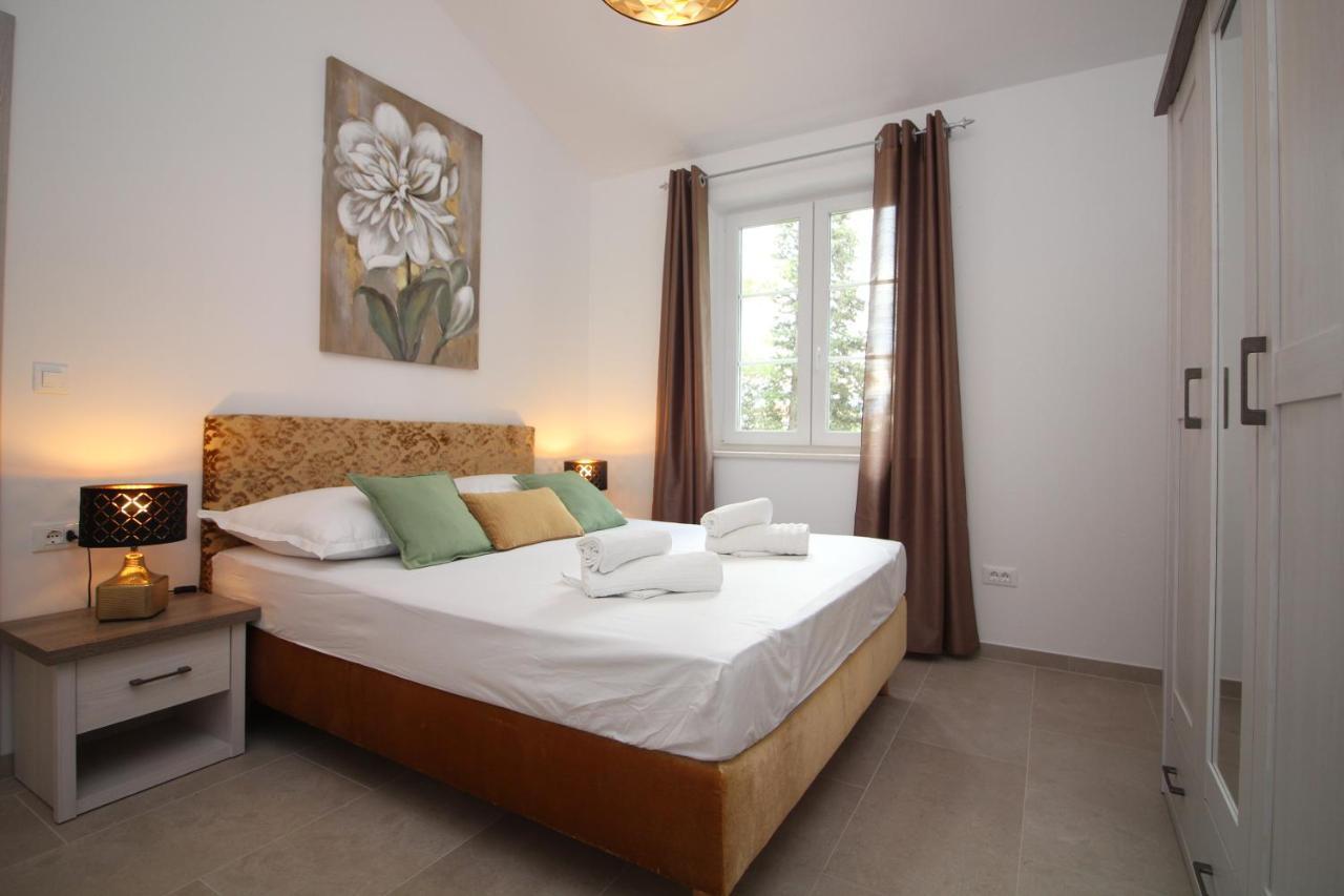 Villa Beachfront Sea Palace Kaštela 외부 사진