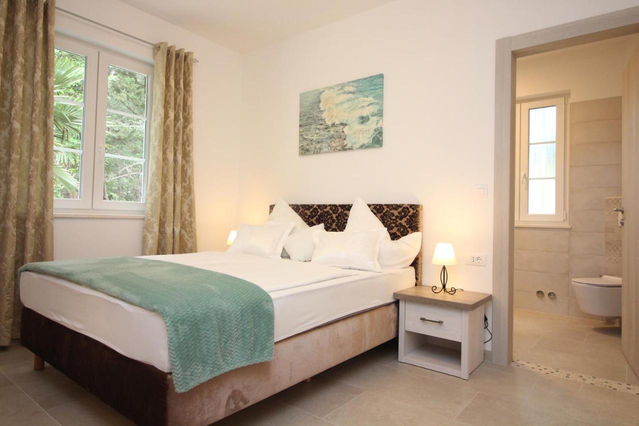 Villa Beachfront Sea Palace Kaštela 외부 사진