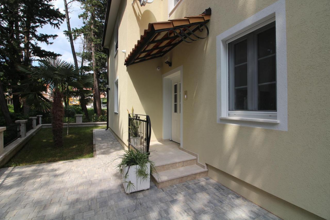 Villa Beachfront Sea Palace Kaštela 외부 사진